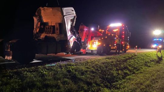 Zderzyły się dwa samochody ciężarowe 