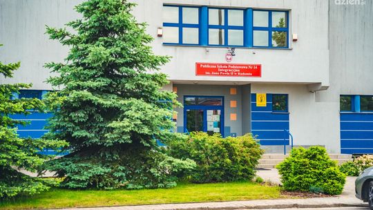 Ze szkolnej kroniki: Publiczna Szkoła Podstawowa nr 14 Integracyjna im. Jana Pawła II