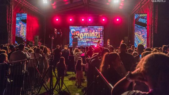 Zenon Martyniuk, Jacek Stachursky czy Popek wystąpią na Pomidzi Hit Festiwal w Szydłowcu