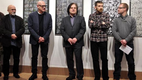 Zerojedynkowe wizje plastyków UTH