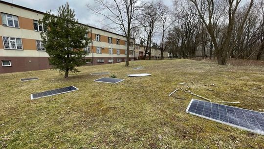 Zerwana fotowoltaika z budynku radomskiego szpitala