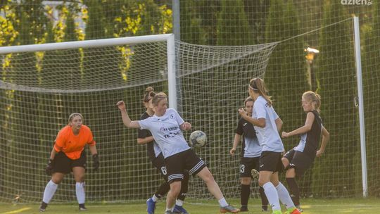 Zimny prysznic w Bielsku-Białej. HydroTruck stracił pięć bramek