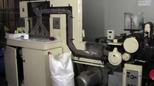 Zlikwidowali nielegalną fabrykę papierosów (VIDEO)