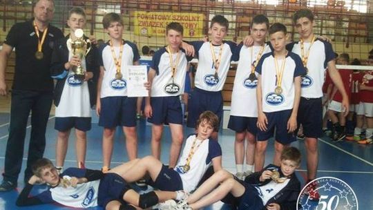 Złote medale PSP 34 w mini siatkówce!