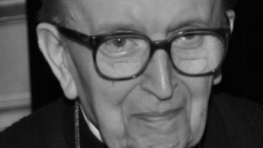 Zmarł biskup senior