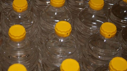 Znaleźli nielegalny spirytus, tytoń i papierosy