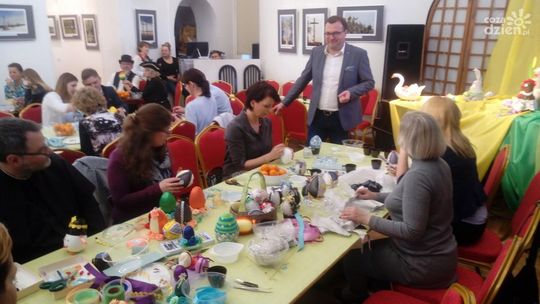 Znani radomianie malowali pisanki