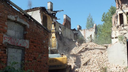 Znikają kamienice przy ul. Reja