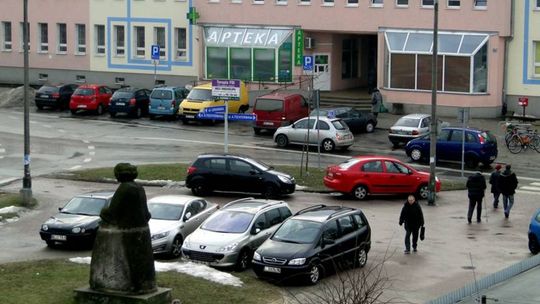 Znikną samochody z chodnika u zbiegu Lekarskiej i Tochtermana!