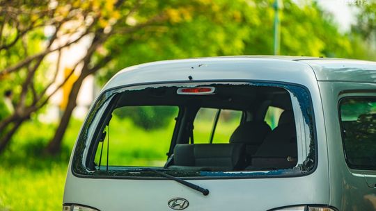 Zniszczył 30 aut. Wandal z Południa został zatrzymany