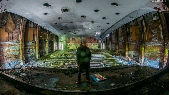 Zobacz "Opuszczone" Szymona "Fotaka" Wykroty