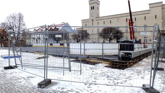 Zobaczcie, jak powstaje lodowisko