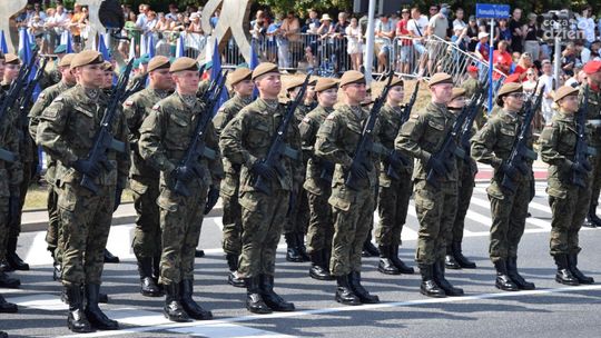 Żołnierze Ośrodka Reprezentacyjnego WOT na defiladzie w Warszawie!