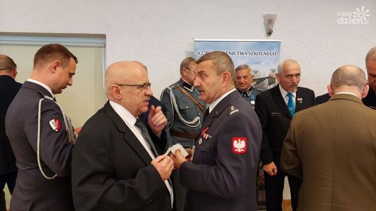 Żołnierze przełamali się opłatkiem