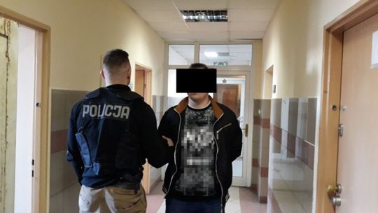 Został aresztowany. Posiadał dziecięcą pornografię