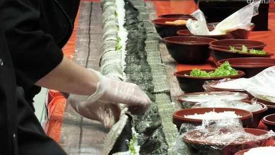 Zrobili pięciometrowe sushi