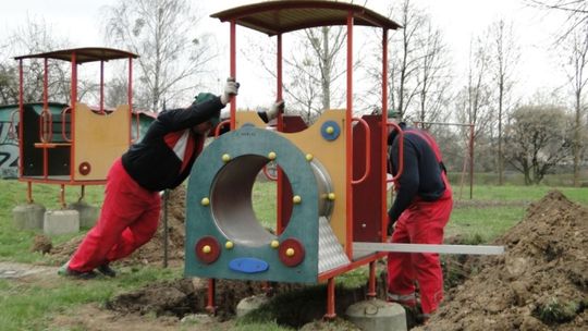 ZUK buduje plac zabaw na Ustroniu