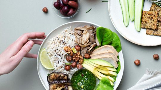 Zwiększ swoje szanse na sukces sportowy i skorzystaj z oferty cateringu wegańskiego!