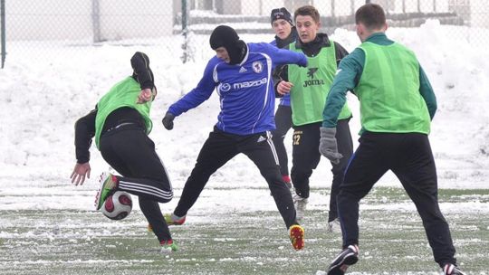 Zwycięstwo Broni w pierwszym sparingu