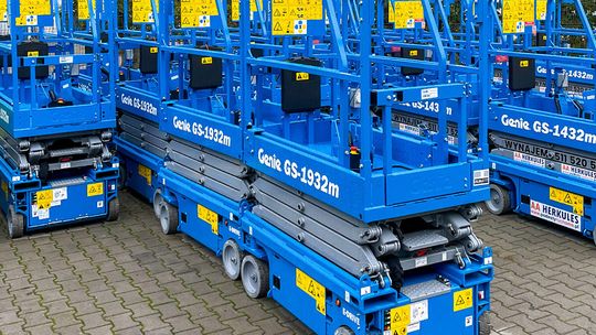 Zwyżki w Radomiu nie tylko dla budowlańców – 5 nietypowych zastosowań sprzętu wysokościowego