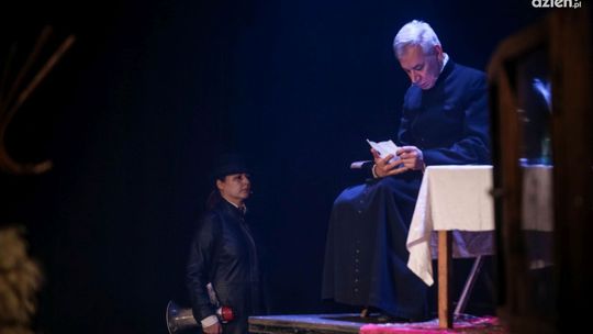 "Życie jest większe od legend"