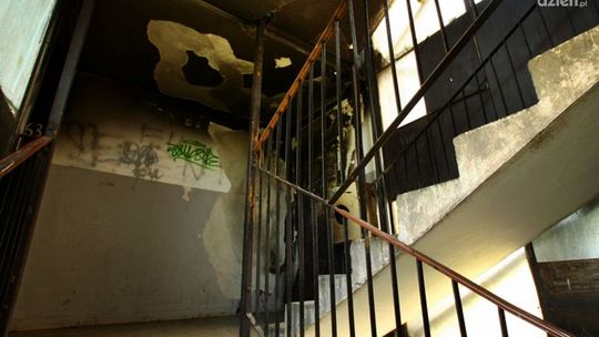 Żyją jak w slumsach, ale płacić muszą słono! REPORTAŻ