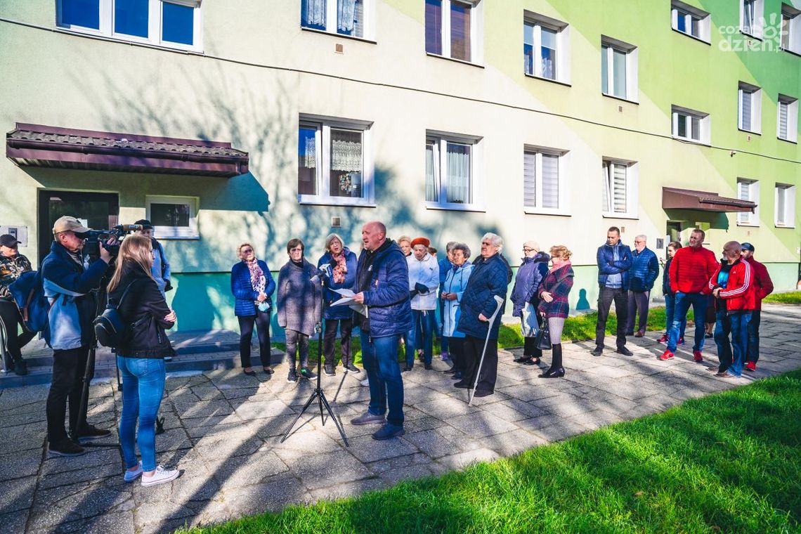 10-letnia batalia o remont chodnika 10-letnia batalia o remont chodnika