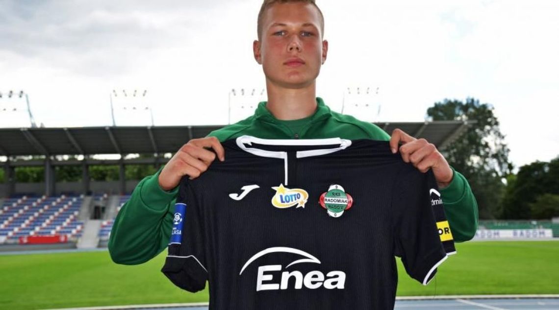 16-letni bramkarz w Radomiaku Radom. Był z zespołem na zgrupowaniu w Turcji