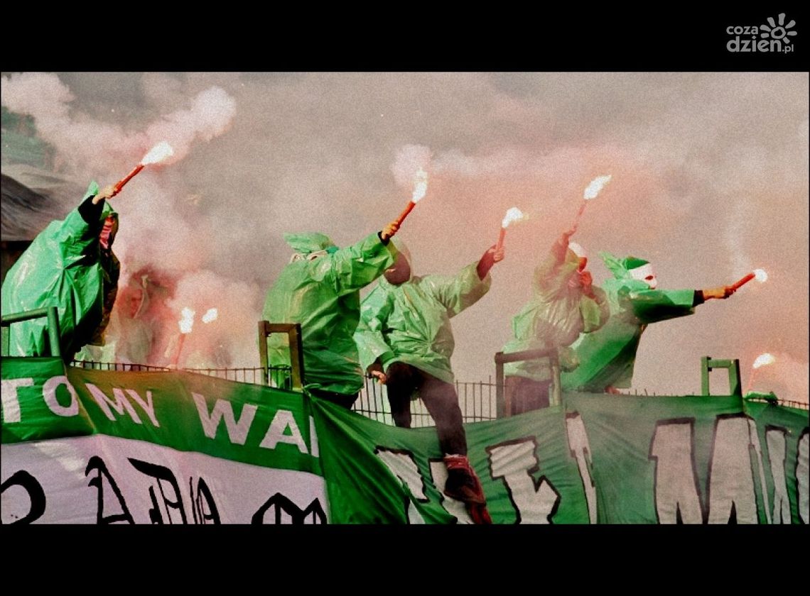 24 kibiców z zarzutami