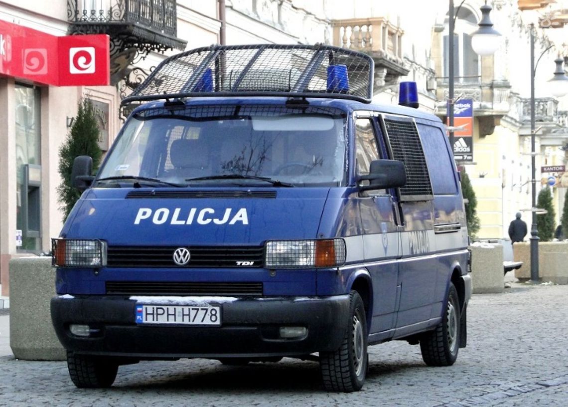 25-latek odpowie za włamanie do mieszkania