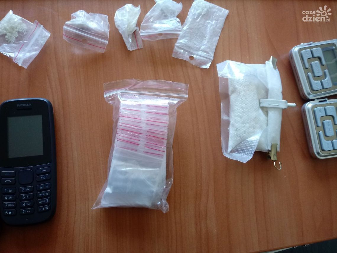 28-latek z Radomia aresztowany za posiadanie amfetaminy 