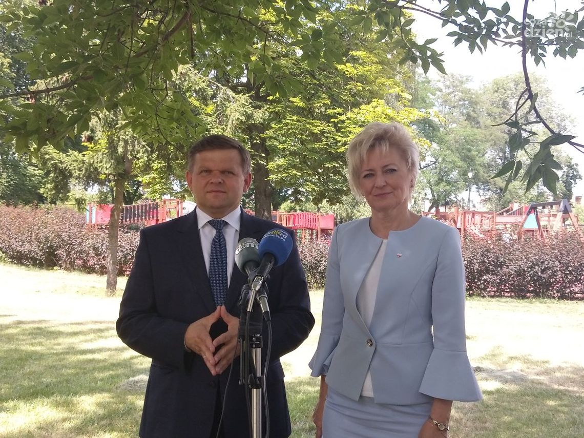 300 zł na „Dobry start”, czyli wyprawkę szkolną 