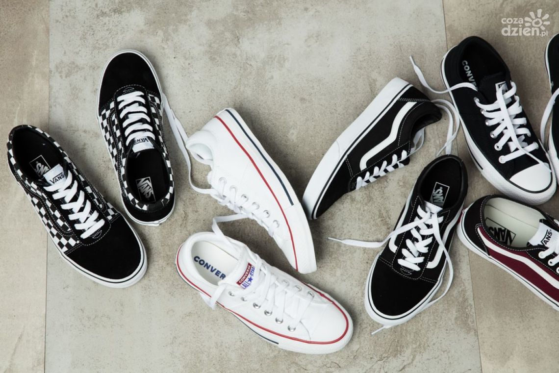 5 najmodniejszych modeli trampek na lato – wybierz coś dla siebie!