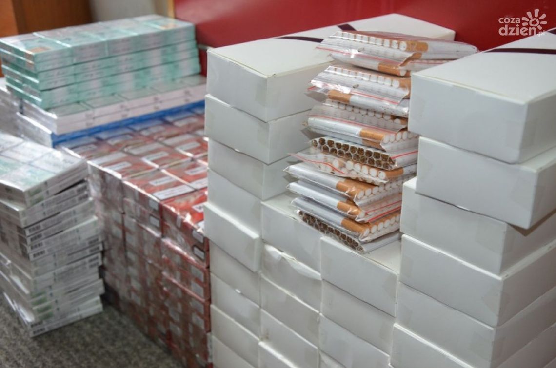 58-latek zatrzymany za nielegalne papierosy i alkohol