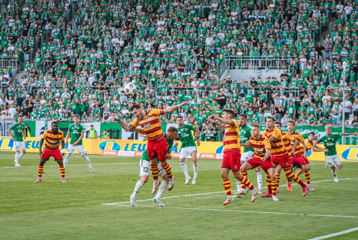 Punkt z liderem! Radomiak zatrzymał Jagiellonię w Białymstoku