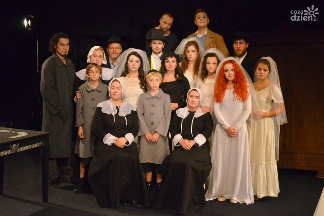 "7 lekcji dla zmarłych" - katharsis we współczesnym wydaniu "7 lekcji dla zmarłych" - katharsis we współczesnym wydaniu