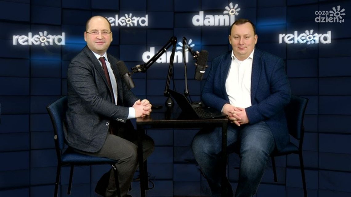 Adam Bielan: Porównywania budowy lotniska i RCS-u jest śmieszne 