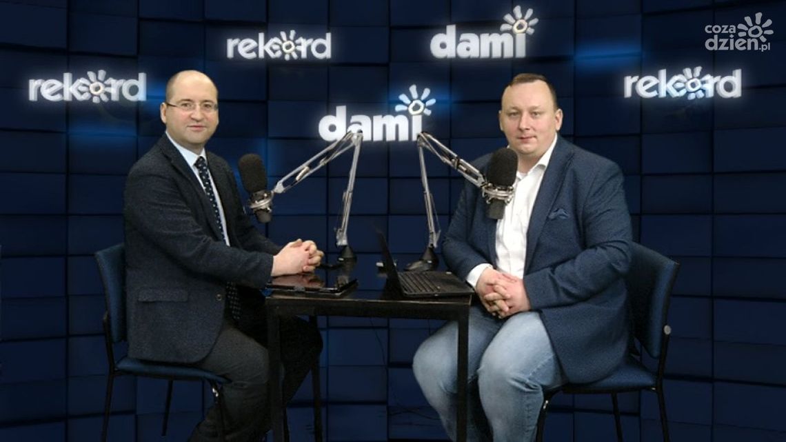 Adam Bielan: Prezes Rajkowska podpisała niekorzystne umowy Adam Bielan: Prezes Rajkowska podpisała niekorzystne umowy