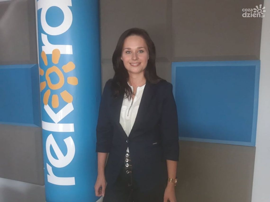 Agnieszka Suwała. Rozmowa w studiu lokalnym Radia Rekord Agnieszka Suwała. Rozmowa w studiu lokalnym Radia Rekord