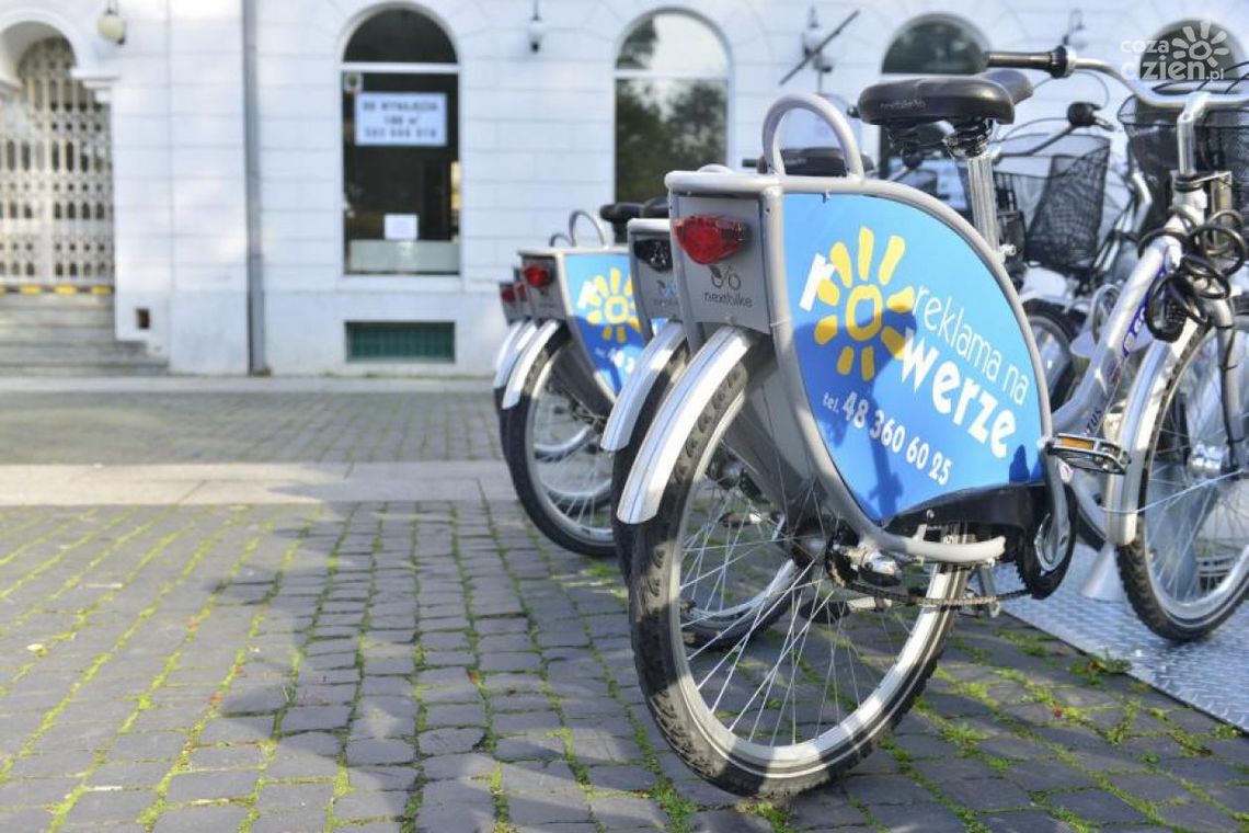 AIR SHOW 2017. Pojedź rowerem miejskim