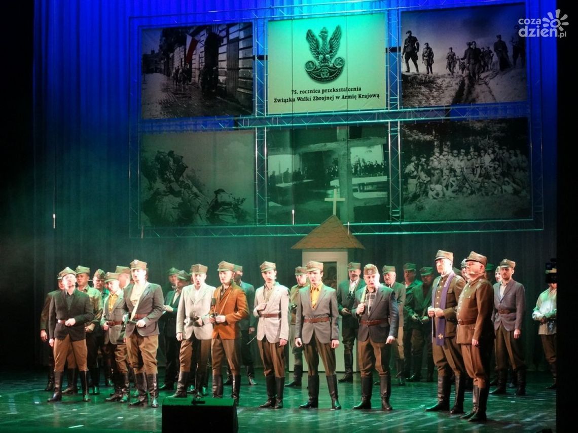 AIR SHOW 2017. Wystąpi Zespół Artystyczny Wojska Polskiego AIR SHOW 2017. Wystąpi Zespół Artystyczny Wojska Polskiego