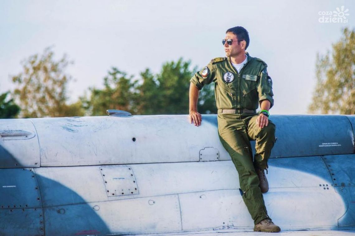 AIR SHOW 2017. Za mundurem panny sznurem