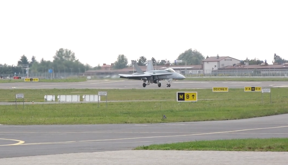 Air Show 2023. Głośny pokaz F/A-18