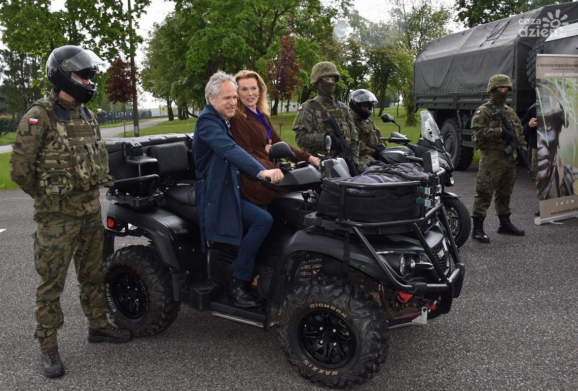 Aktorzy i terytorialsi dla dzieci z domów dziecka. Finał akcji w piątek