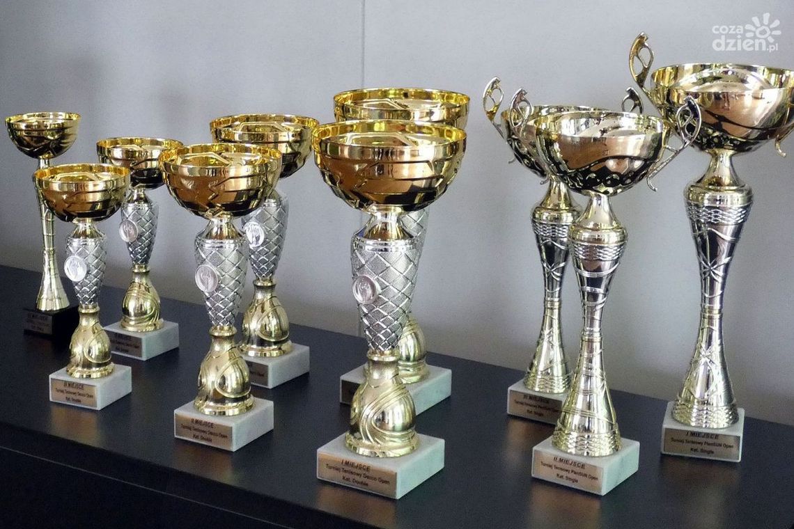 Amatorzy tenisa ziemnego zagrali o puchary