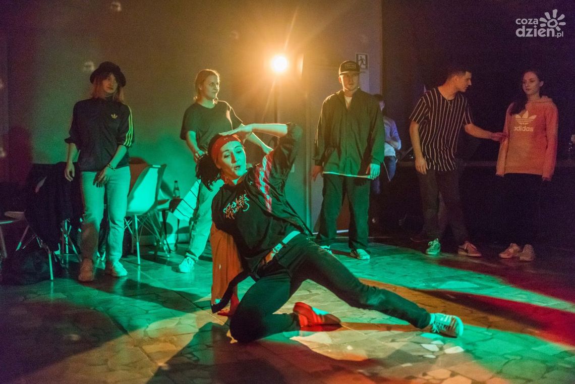 Amfiteatr zaprasza do siebie na Dance session Amfiteatr zaprasza do siebie na Dance session