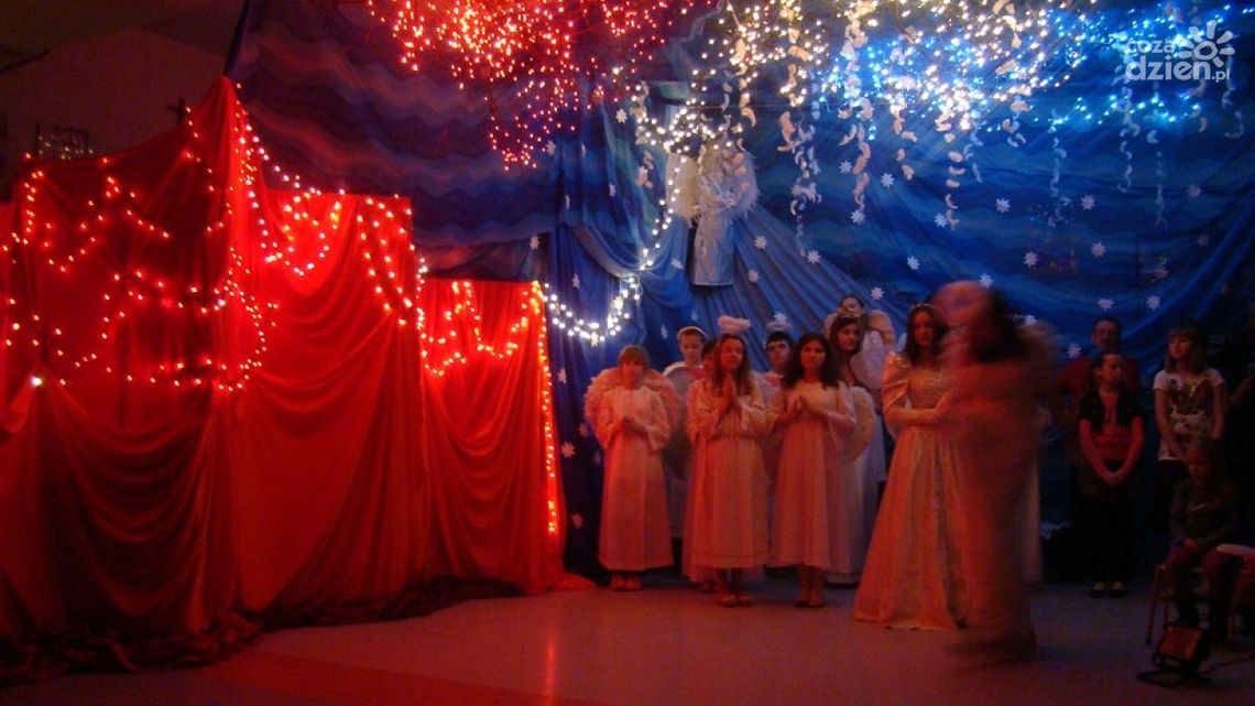 Anielskie Betlejem w PSP 4