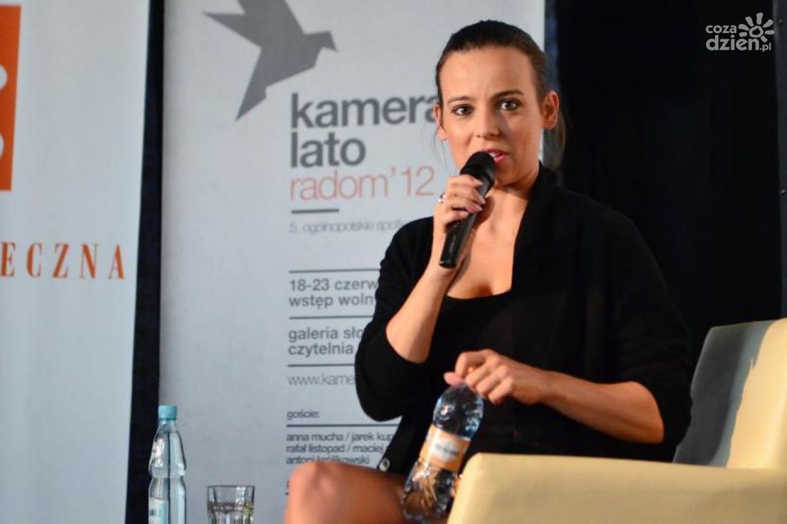 ANNA MUCHA WYDAJE KSIĄŻKE ANNA MUCHA WYDAJE KSIĄŻKE