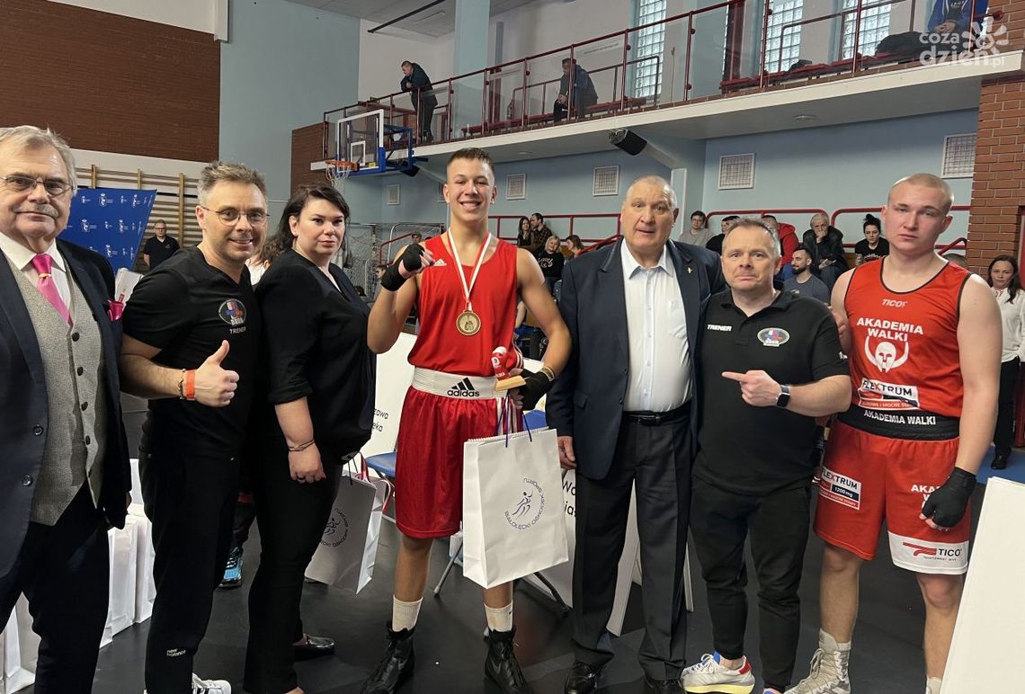 Antoni Bal wygrał w bokserskim debiucie Antoni Bal wygrał w bokserskim debiucie