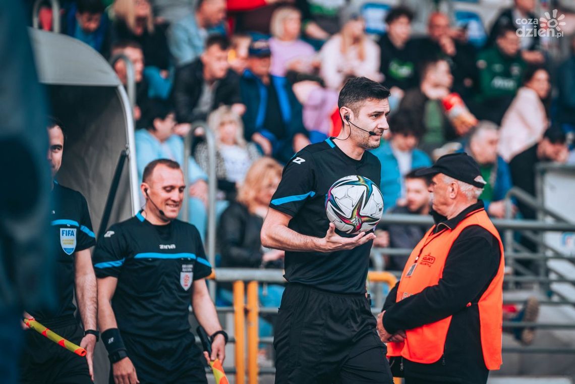 Arbiter z Siedlec sędzią meczu Radomiaka z Miedzią. Prowadził blamaż Zielonych z Zagłębiem Arbiter z Siedlec sędzią meczu Radomiaka z Miedzią. Prowadził blamaż Zielonych z Zagłębiem